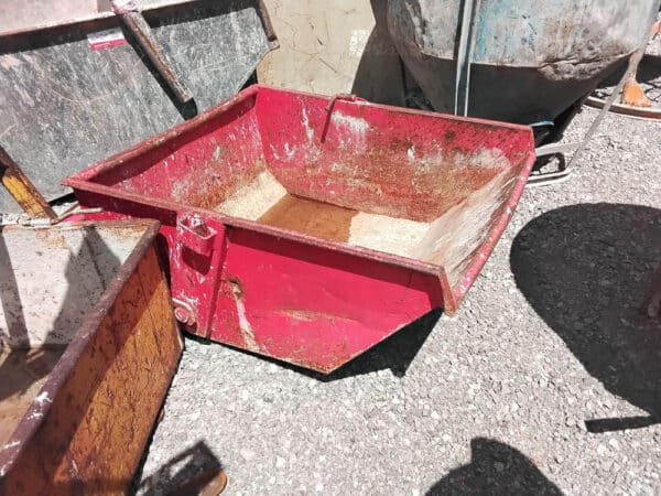 Posoda za ruševine, 600 L