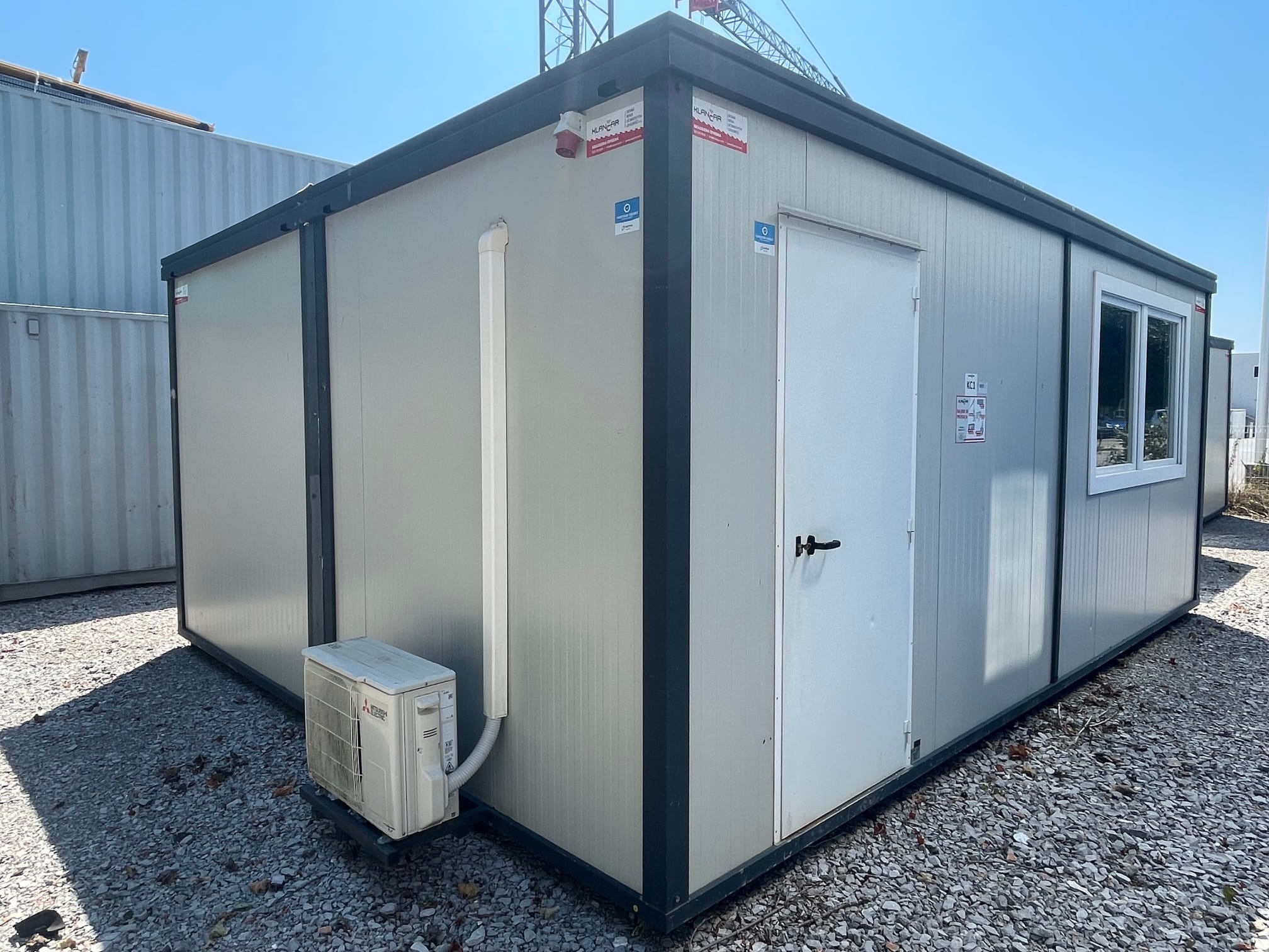 Dvojni pisarniški kontejner 6,00 x 4,80 m