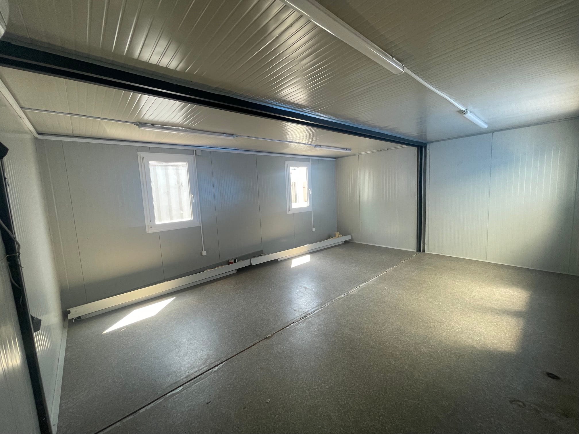 Dvojni pisarniški kontejner 6,00 x 4,80 m - slika 6